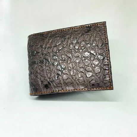 Men s Leather Wallet (Textured Crocodile Pattern)